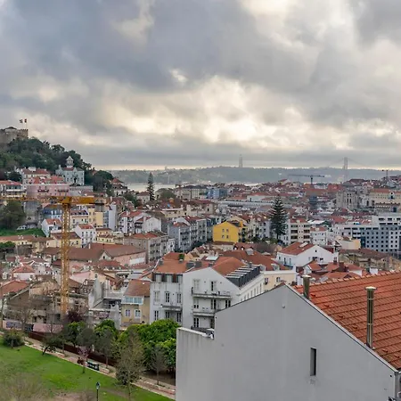 Panoramic Graça Duplex With Castle&river Views *