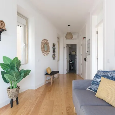 Apartment Panoramic Graca Duplex With Castle And River Views By Nestatlisbon