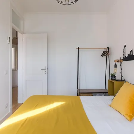 Magnificent Flat With Spectacular Views In Graca * Lizbona