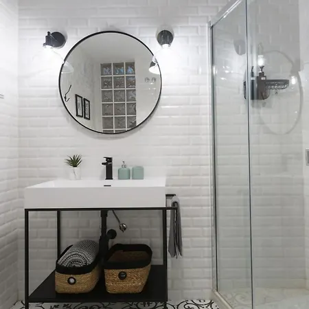 Magnificent Flat With Spectacular Views In Graca Апартаменти Лісабон